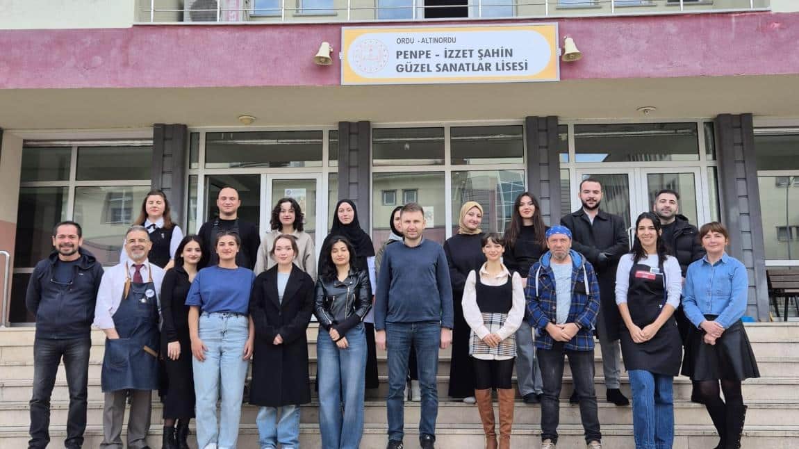 ODÜ GÜZEL SANATLAR FAKÜLTESİ RESİM BÖLÜMÜ ÖĞRENCİLERİ  OKULUMUZDA STAJLARINI BAŞARIYLA TAMAMLADILAR.